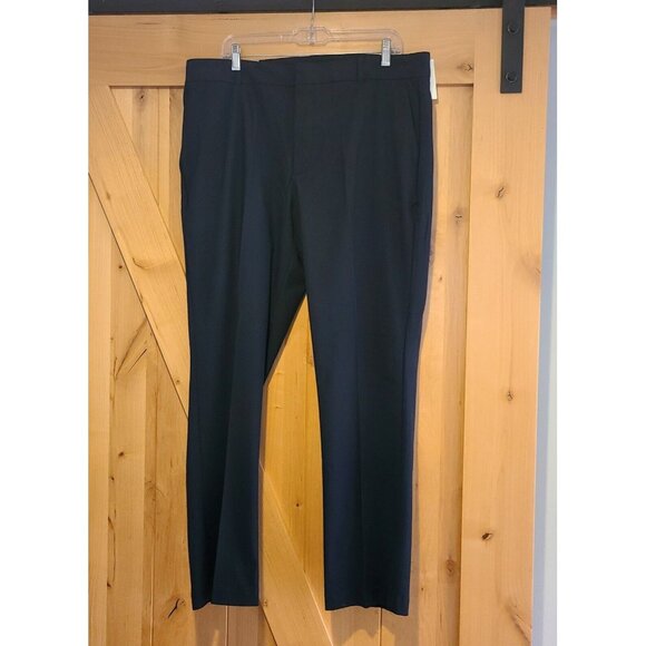 New! Van Heusen Maxflex WaistFlat Front Straight Tapered Leg Pants 36x32 Blue